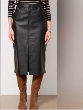 Evereve Black Faux Leather  Triple Threat skirt with Front Slit size 25